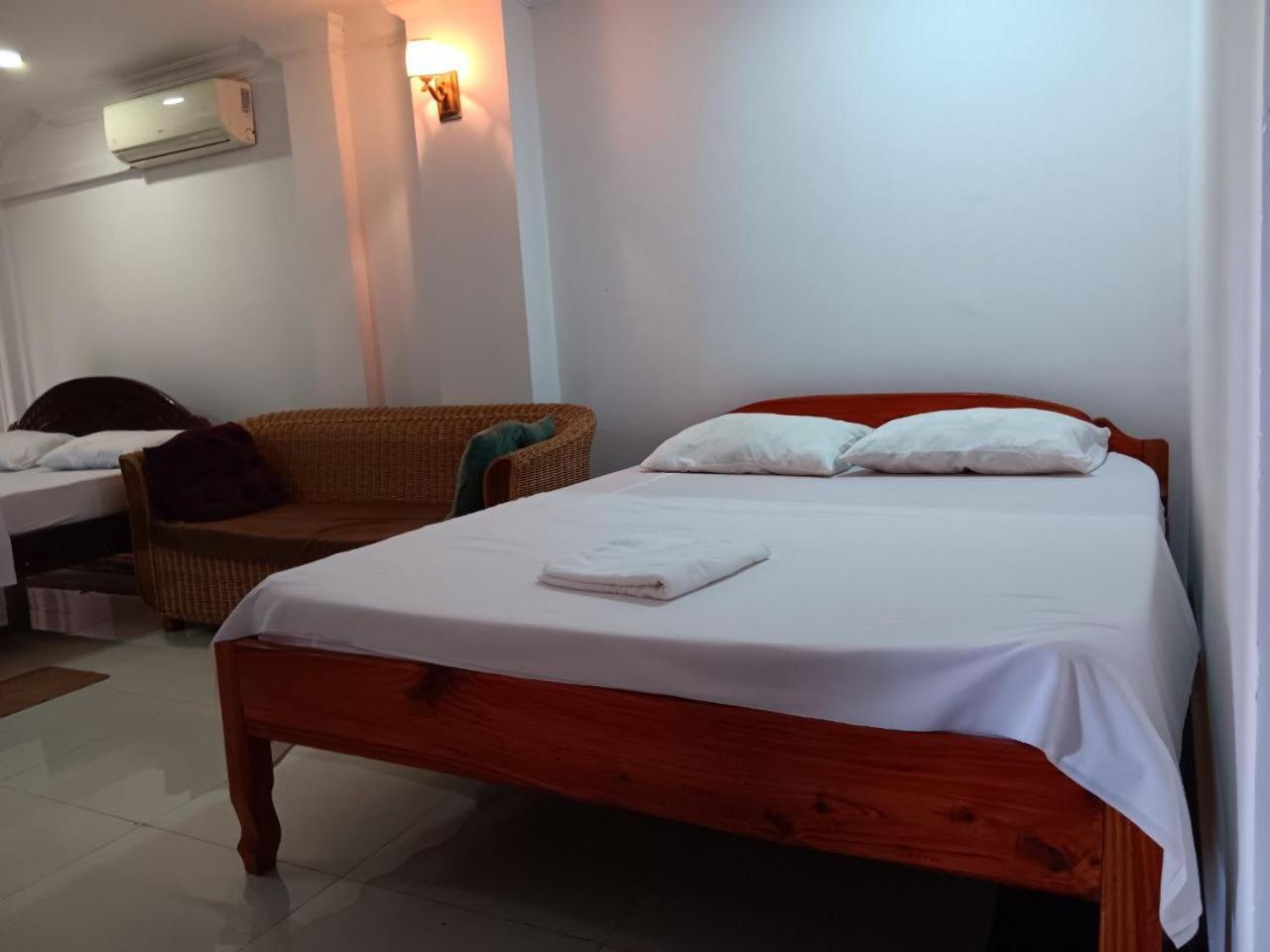 Good Morning Kampot Hotel Exterior foto
