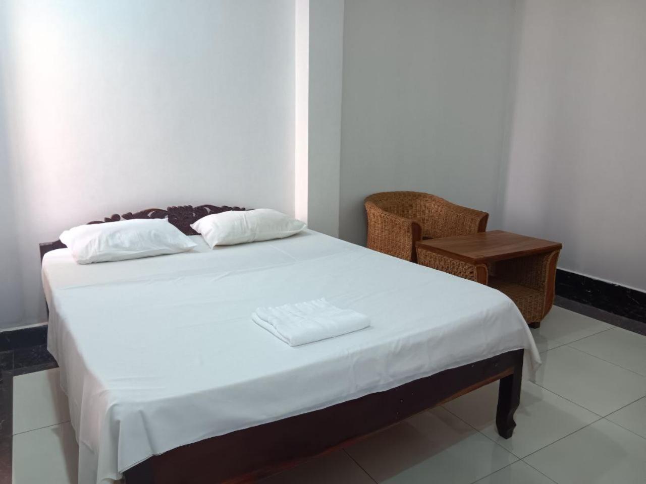 Good Morning Kampot Hotel Exterior foto