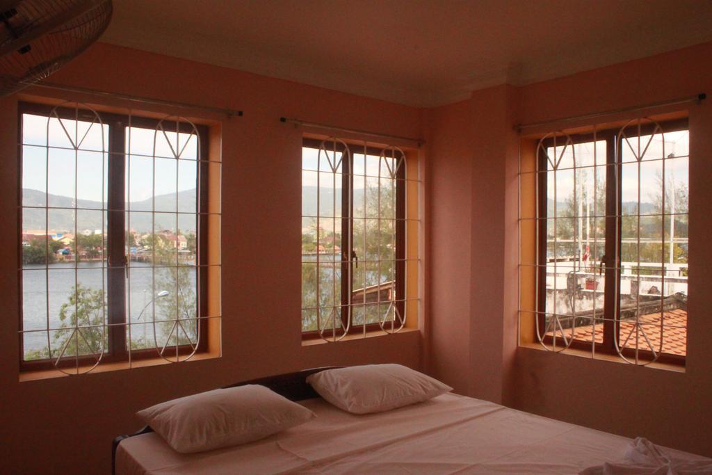 Good Morning Kampot Hotel Exterior foto