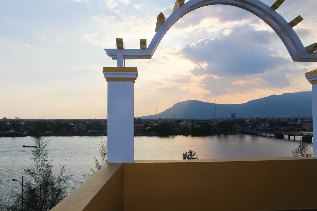 Good Morning Kampot Hotel Exterior foto