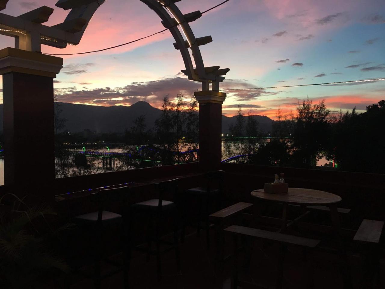 Good Morning Kampot Hotel Exterior foto